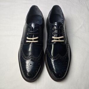Vintage Country Co. An Elegant Navy Leather Oxfords